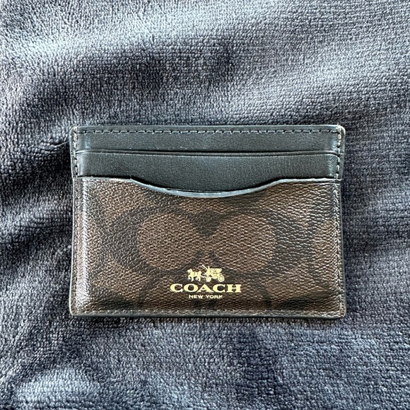 Coach Card Case in Signature Canvas - Picture 1 of 6